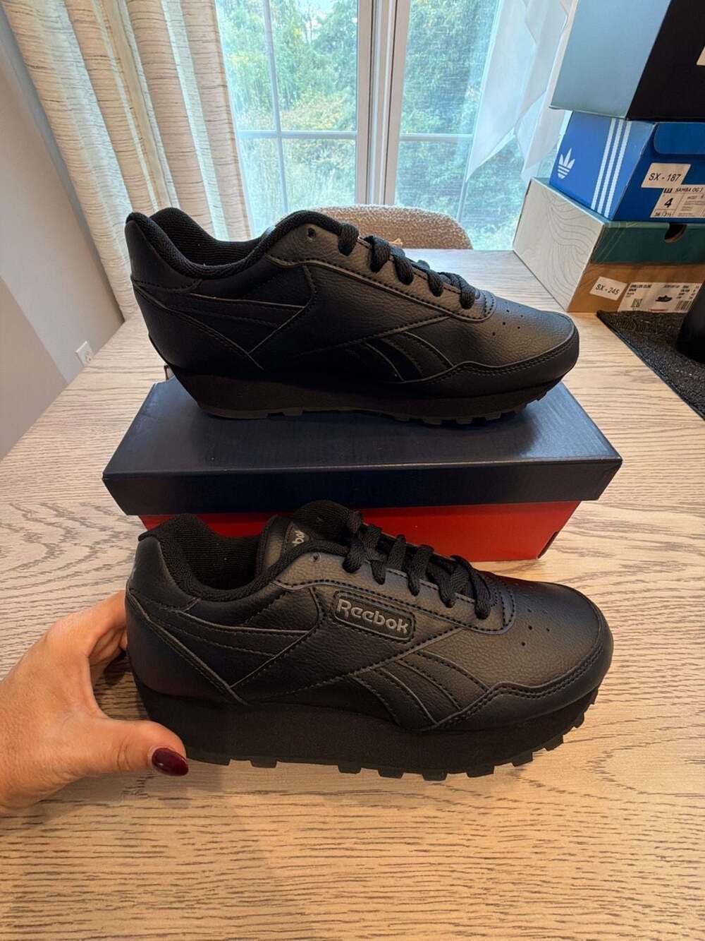 Reebok Rewind Run Size W7 Black Running Shoes FY9721